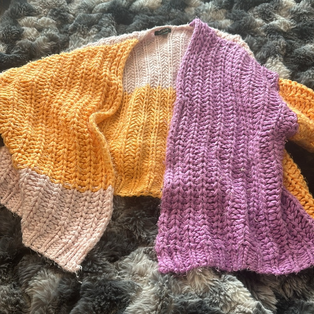 Sweater - Picture 2 of 3